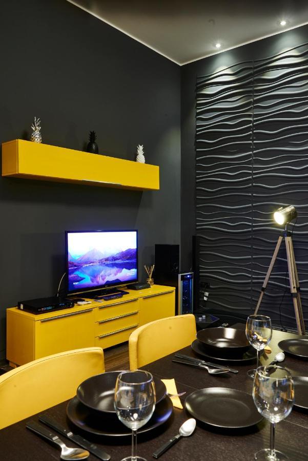 Central Location Yellow-Black Apartment Budapešť Exteriér fotografie